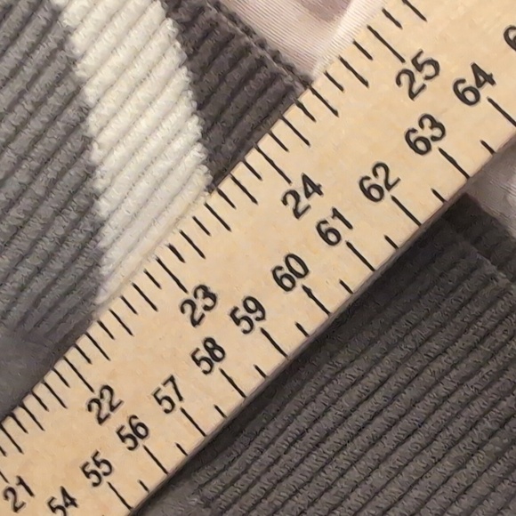 Liz Claiborne Color block Brown & Gray V neckline Soft Sweater Size Larg… - Picture 15 of 16